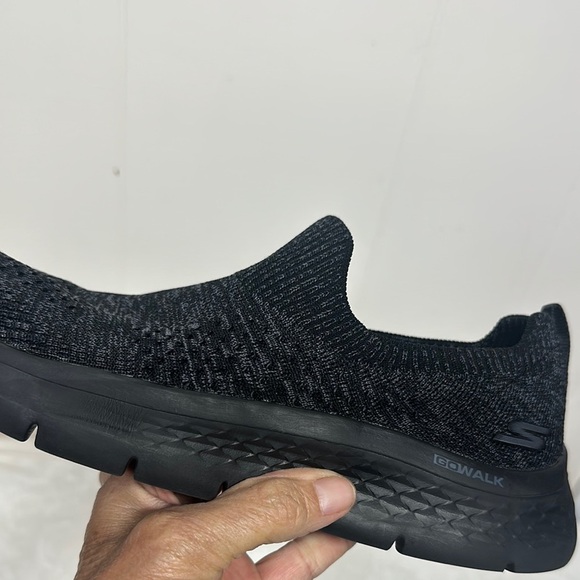 Skechers Black Athletic Slip-On Shoes with Breathable Mesh Air Cooled - Picture 7 of 14